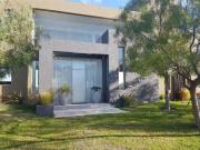 Casa en venta en el barrio San Isidro Labrador,...