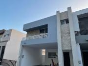 CASA EN VENTA EN EL BARRO EN FRACCIONAMIENTO SANTA ISABEL