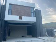 Casa en venta en El Barro, Monterrey, Nuevo León