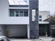 Casa en venta en El Barro, Monterrey, Nuevo León