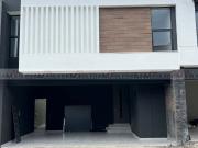 Casa en venta en El Barro, Monterrey, Nuevo León