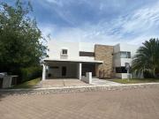 Casa en venta en Fraccionamiento El Campanario, Querétaro