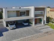 Casa en Venta en El Campanario, Querétaro