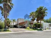 Casa en Venta en El Campanario Querétaro