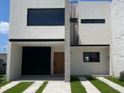 Casa en Venta en El Campestre Coto Seneca 246