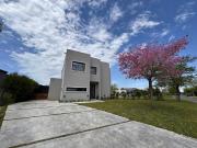 Casa en venta en El Canton, Escobar, GBA Norte 5 Ambientes Casa en venta en El Canton, Escobar, GBA Norte 5 Ambientes