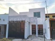 Casa en Venta en El Centenario, Villa de Alvarez, Colima