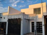 Casa en Venta en El Centenario, Villa de Alvarez, Colima