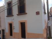 CASA EN VENTA DE ENTREGA INMEDIATA EN EL CENTRO...