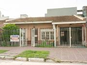 Casa en venta en el corazon de CaÃ±uelas