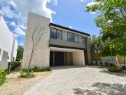 Casa en venta en el Country Club |Oasis|Merida|
