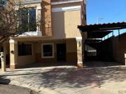 CASA EN VENTA EN EL ESPLENDOR