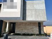 CASA EN VENTA EN EL FRACC. PASEOS DE LA CASTELLANA,...