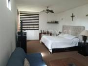 CASA EN VENTA en El Fraccionamiento Álamo Country Club