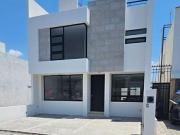 CASA EN VENTA EN EL FRACCIONAMIENTO EL MIRADOR, QUERÉTARO