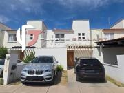 Casa en Venta en el Fraccionamiento Yalta Campestre al...