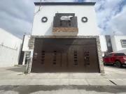 Casa en venta en El Lago, Tijuana, Baja California