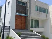 CASA EN VENTA EN EL MANANTIAL SUR DE GDL