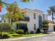 Casa en venta en El Manantial, ubicada en esquina
