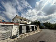 Casa en Venta en El Marques, Caracas