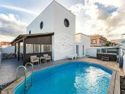 Casa en venta en El Medano, Tenerife