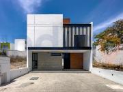 CASA EN VENTA EN EL MIRADOR