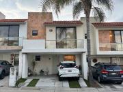 Casa en VENTA en El Mirador, Fracc. Puesta del Sol –...