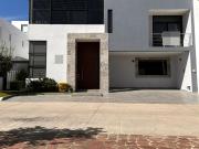CASA EN VENTA EN EL MOLINO RESIDENCIAL & GOLF