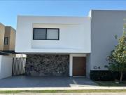 Casa en venta en El Molino Residencial y Golf, Cancún,...