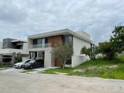 Casa en venta en El Molino Residencial y Golf, León,...