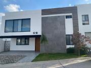 Casa en venta en El Molino Residencial y Golf, León,...