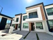 Casa en Venta en El Nuevo Refugio, Queretaro