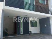 Casa en Venta en El Origen 3