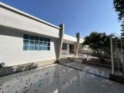 casa en arriendo/venta en el poblado. Cod V105230