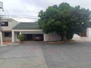 CASA EN VENTA EN EL PORTON DE LOMAS DE URDESA