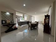 Casa en venta en el Refugio, 3 hab. mas roofgarden