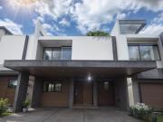 Casa en venta en El Refugio, 4ta rec?mara en PB, 2.5...