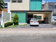 CASA EN VENTA EN EL REFUGIO