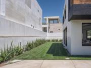 Casa en venta en El Refugio, Calle Abierta, Jardín en L,...