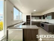 Casa en venta en El Refugio con recámara en PB