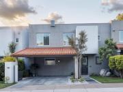 Casa en venta en El Refugio, GRAN JARD?N, 3 Rec?maras,...