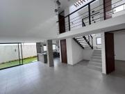 Casa en Venta en El Refugio: Hermosa Casa de Autor con...