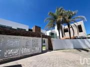 Casa en Venta en el Residencial La Concepción de Zavaleta