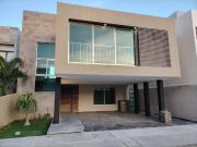 casa en venta en el residencial Lomas del Mar
