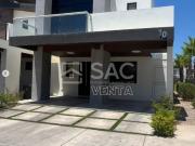 CASA EN VENTA EN EL SECRETO RESIDNECIAL