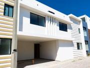 Casa en venta en El Sereno Residencial, atrás de plaza...