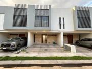 CASA EN VENTA EN EL SUR DE GUADALAJARA A 5 MINUTOS DE...