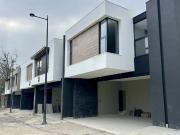 Casa en Venta en el Sur de Monterrey, Carretera Nacional