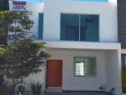 Casa en venta en el Sur en Zona de Bosques de Santa Anita