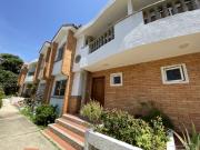 casa en venta en el tabor. Cod V5148